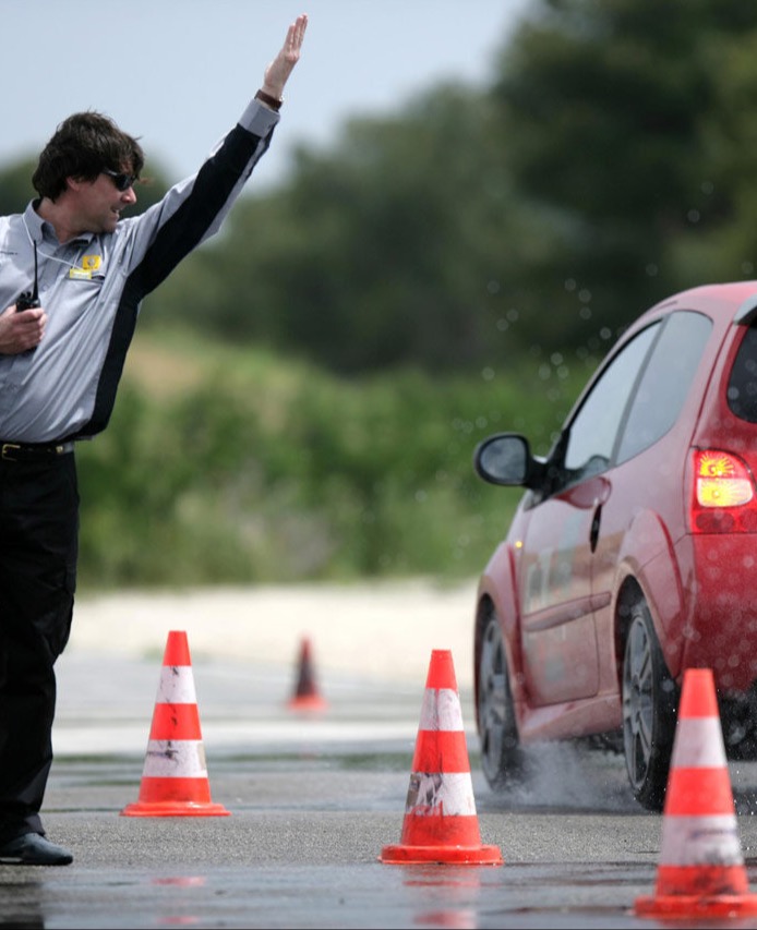 course-one__item__img